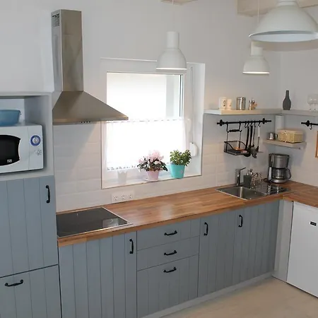 Mint Vendeghaz Maganszallashely Apartment Csopak