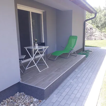 Mint Magánszálláshely Appartamento Csopak